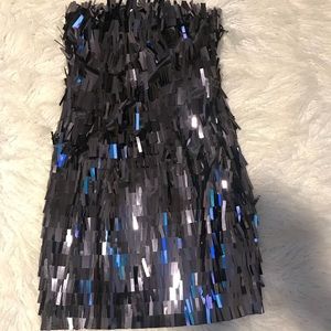 Express size 6 party dress . Zips down the side .